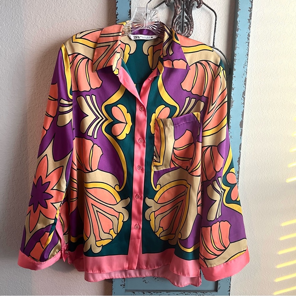 Zara Multicolor Floral Button-Up Blouse